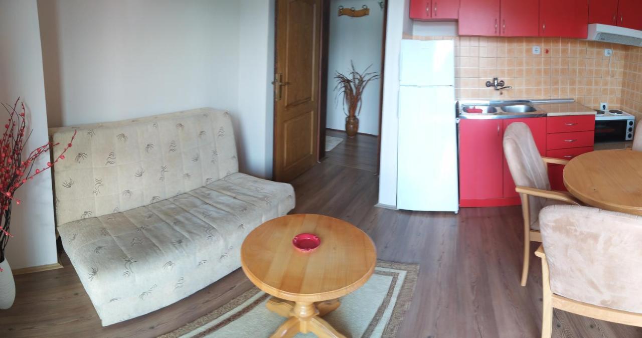Vila Jezero Bajina Basta Luaran gambar